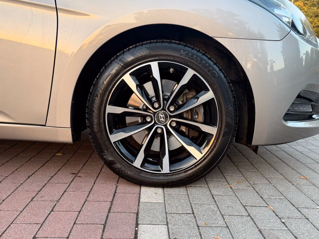 Hyundai i40CW Blue Trend 1.7CRDI*Aut.*SHZ*Temp.*PDC*EU6* - foto 9