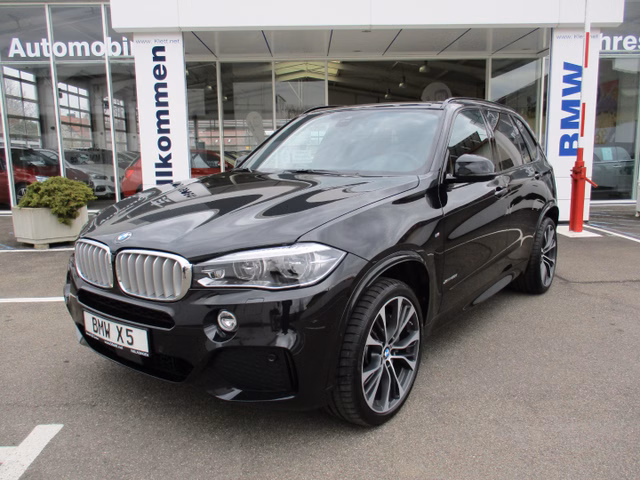 BMW X5 xDrive50i - photo 1