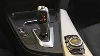 BMW 318 d  AUT. SHZ 2HAND SERVICE FULL BMW M-FELGEN PDC - photo 16