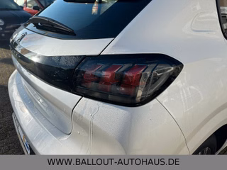 Peugeot 208 Active Pack*1.HAND*LED*TEMP*EU6*SPUR*CARPLAY - foto 11