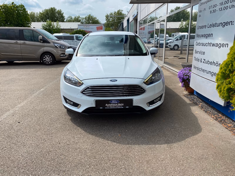 Ford Focus Turnier Titanium - AT - 1.Hd. - 15.000 KM - Top