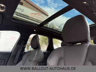 Volvo XC 60 Momentum AWD*1.HAND*PANO*SPUR*AHK*KAMERA* - bilder 3