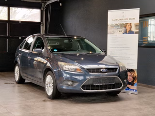Ford Focus 1,6Ltr.*8-FACH BEREIFT*SPORTSITZE*KLIMA* - foto 1