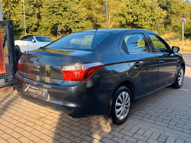 Citroën C-Elysée Selection 1.6*Klimaautomatik*Tempomat* - bilder 5