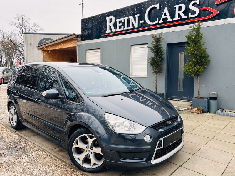 Ford S-MAX 2.0Tdci Titanium/7SITZ/PANO/NAVI/XENON/MEM