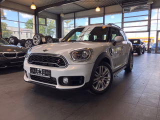 MINI Cooper S COUNTRYMAN ALL4 LED NAVI AHK PDC