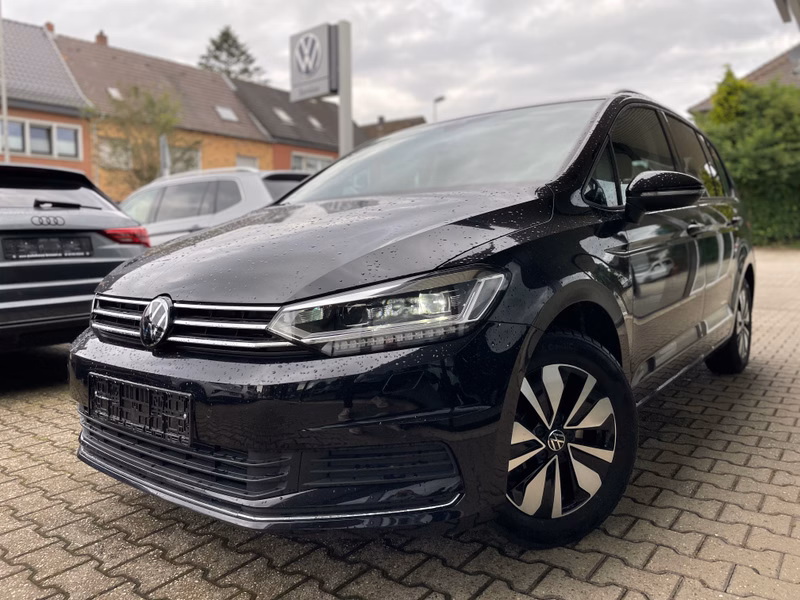 Volkswagen Touran "Move" AHK,GJR,APP,KAM,ACC,Matrix,Ass-Pak,