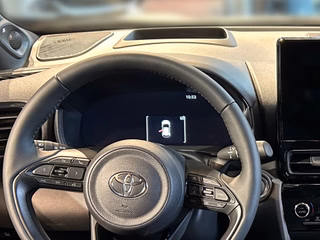 Toyota Yaris Cross Hybrid FWD Style Plus + Head Up + JBL + Matrix LED - foto 16