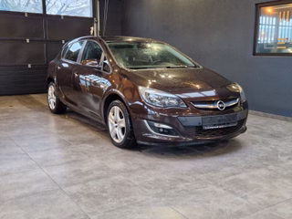 Opel Astra J Edition 1,4Turbo*PDC*AHK*KLIMA*TEMP - photo 1