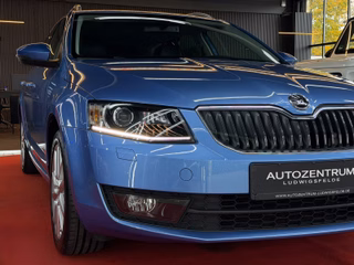 Skoda Octavia Combi Style DSG/AHK/TEMPOMAT/PDC/LED/SUNSET - foto 1