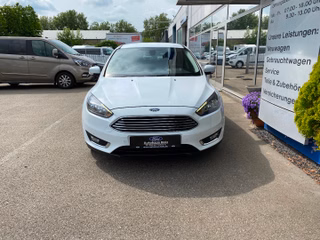Ford Focus Turnier Titanium - AT - 1.Hd. - 15.000 KM - Top