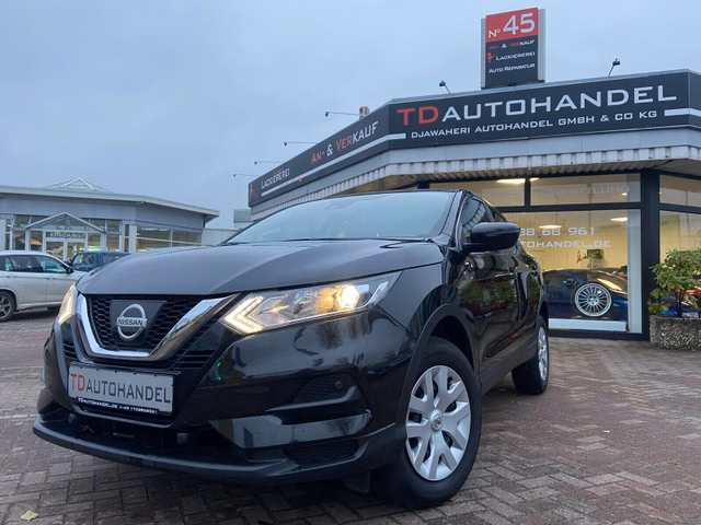 Nissan Qashqai Visia Used vehicle for sale | First registration 02/2018 | Price 15.700 €