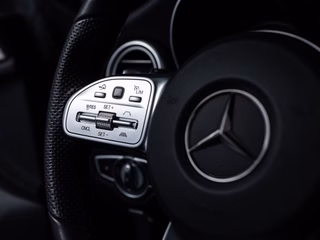 Mercedes-Benz C 300 4M AMG-LINE  DISTR MBEAM BURMESTER 360° - bilder 5