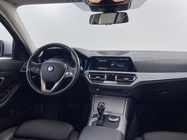 BMW 320 d Sport Aut. Navi ACC - foto 9