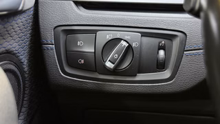 BMW X2 sDrive 18 d M Sport  AUTOMATIK HEAD UP CAM SHZ - bilder 24