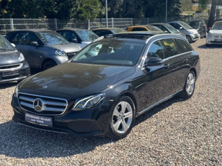 Mercedes-Benz E220d T*WIDESCREEN*PANORAMA*DISTRONIC*KAMERA