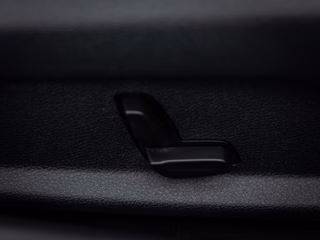 Mercedes-Benz C 300 4M AMG-LINE  DISTR MBEAM BURMESTER 360° - bilder 12