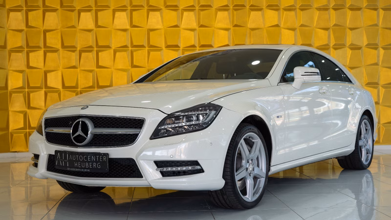 Mercedes-Benz CLS 500 AMG Navi PANO Standheizung KAM H&K
