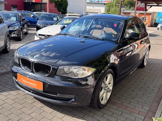 BMW 120i  Leder Sport Sitze Navi Schiebedach - foto 1