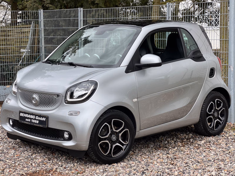 Smart ForTwo Coupe PRIME*NAVI*SITZHEIZUNG*LEDER*PANO*