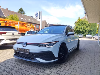 Volkswagen Golf VIII GTI Clubsport IQ,PANO,AKRA,KAM,GARANTI