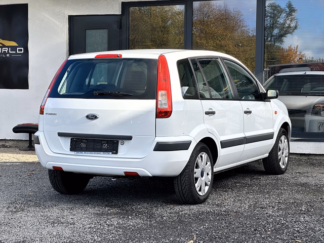 Ford Fusion Style Scheckheftgepflegt/Wenig Km/Garantie - bilder 4