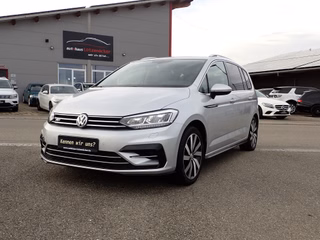 Volkswagen Touran Highline R-Line 7-Sitz |AHK|ACC|RFK|DSG Used vehicle for sale | First registration 03/2020 | Price 27.390 €
