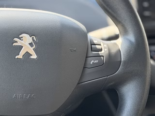 Peugeot 208 Active AC / Pure TECH / 1.2 / Euro6 - bilder 16