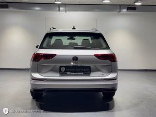 Volkswagen Golf VIII 1.0 eTSI Variant *Life*CarPlay*Navi*LED*DSG* - foto 25
