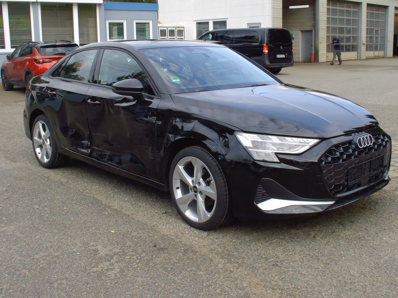 Audi A3 1.5 TFSI Autom. Limousine advanced  Kamera. Navi. Klimaaut. SHZ. Alu. PDC.