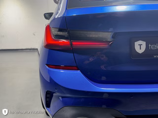 BMW 330 i M Sport *CarPlay*Navi*LED* - foto 27