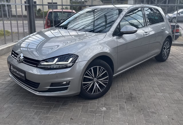 Volkswagen Golf VII 1.2 TSI Allstar  LED/SITZHEIZ./EINPARKHILFE - bilder 1
