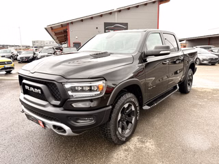 Dodge Ram 1500 4X4 Rebel LEDER|LED|RFK|CarPlay Used vehicle for sale | First registration 06/2019 | Price 35.990 €