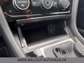 Volkswagen Golf VII Lim.Cup*2.HAND*PANO*KLIMA*NAVI*SHZ*EUR5 - bilder 18