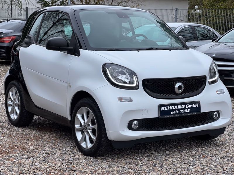Smart ForTwo*TURBO-90PS*PANORAMA*SITZHEIZUNG*MOD.2018