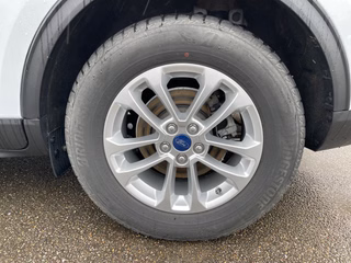 Ford Kuga 2.5 l Duratec Plug-In Hybrid Titanium Autom. NAVI/DAB FAHRASSISTENZ/WINTER-PAKET LED-SCHEINWERFER PDC - foto 7