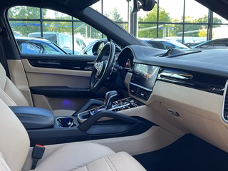 Porsche Cayenne Coupe E-Hybrid / CHRONO / ACC / PANO / LED / BOSE - foto 34