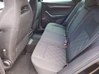 Skoda Karoq 1.5 TSI Sportline DSG / ACC / NAVI / KAMERA / SITZHEIZUNG - bilder 10