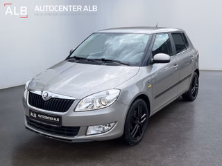 Skoda Fabia/AUTOMATIK/1.HAND/SHZ/AHK/TOP/