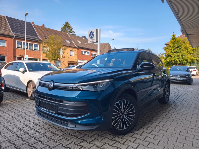Volkswagen Tiguan 1.5 TSI GOAL PANO,AHK,NAV,360 KAM