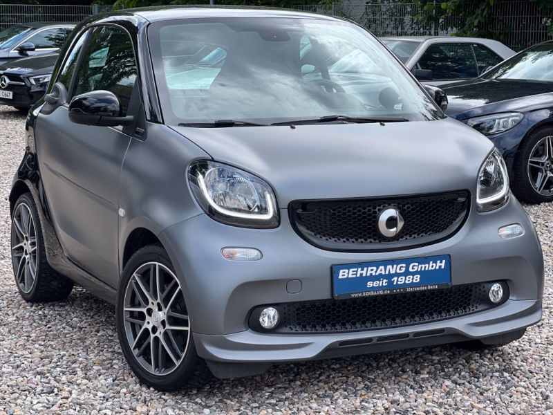 Smart ForTwo *BRABUS STYLE*JBL*PANO*KAMERA*LEDER*NAVI