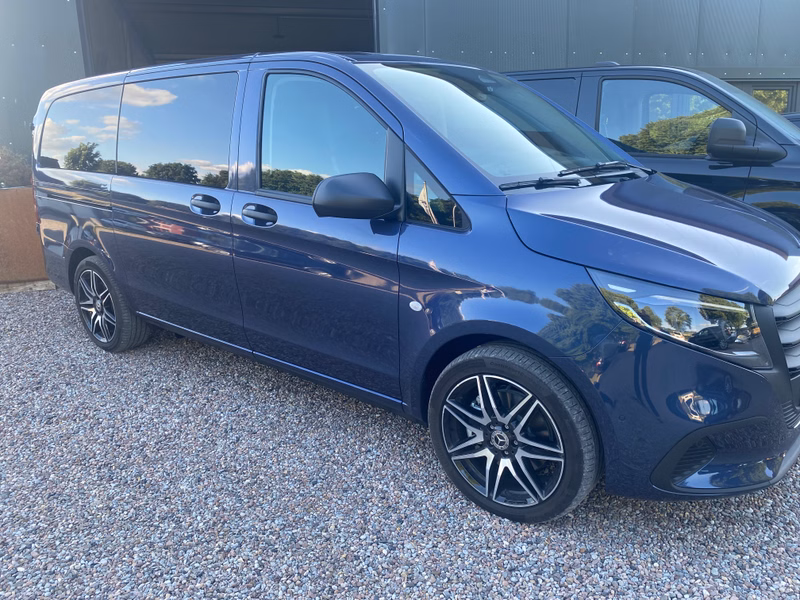 Mercedes-Benz Vito Tourer 119 CDI 4x4 PRO lang LED AHK Standheizung