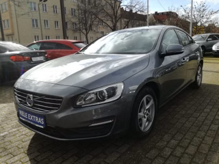 Volvo S60 D3 Momentum*XENON*AUTOM.*LEDER*