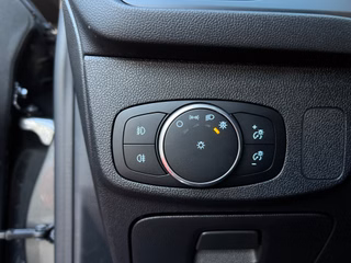 Ford Focus Titanium EcoBoost PANO / ACC / NAVI / B&O SOUND / BLIS / KAM / HUD / - foto 16