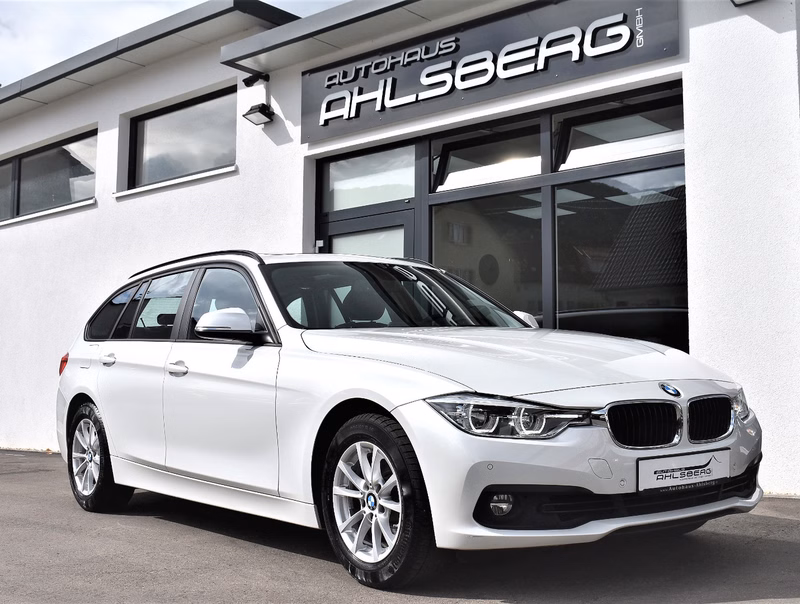 BMW 320i Advantage Steptronic/NAVI/PANO/LED/HIFI