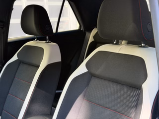 Volkswagen T-Roc Sport Automatik ACC SHZ - foto 6
