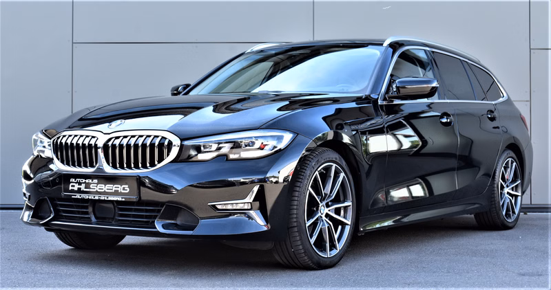 BMW 320 XD Luxury M.Hybrid Sth./Pano./ACC/Leder/Ahk