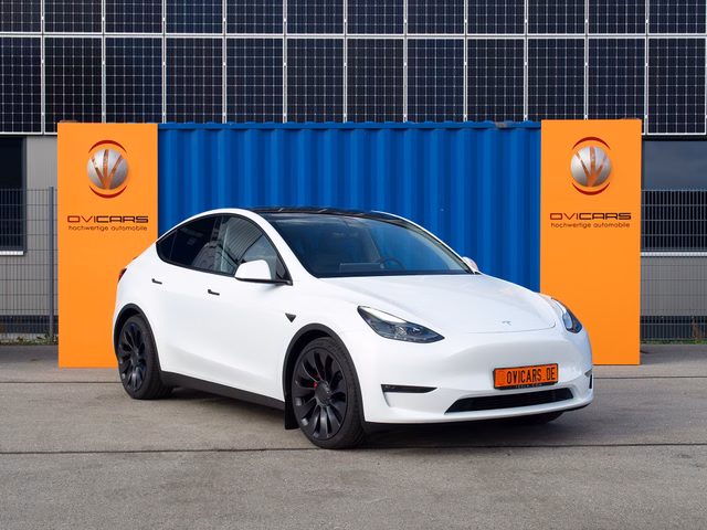 Tesla Model Y Performance Black&WhiteInt+EnhAutopilot Neuwagen Kaufen | EZ 08/2022
