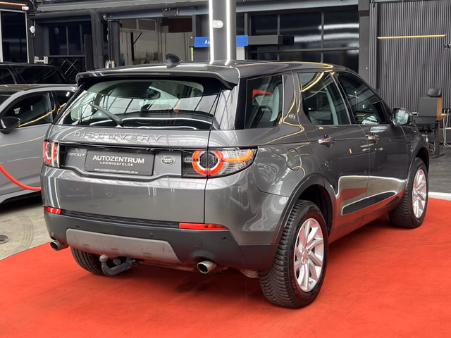 Land Rover Discovery Sport TD4 4WD HD / PANO / KAM / AHK / SHZ   SE - foto 6