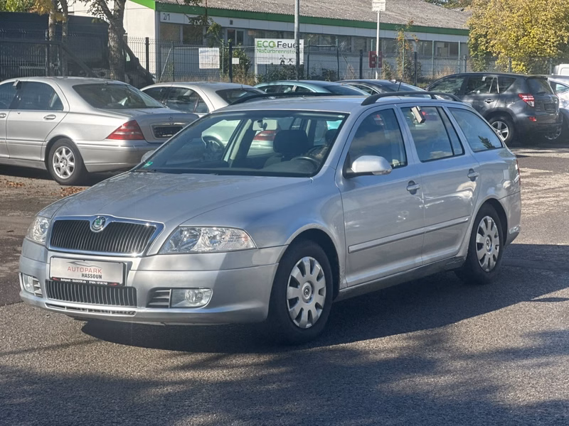 Skoda Octavia Combi Sport Edition Klimaaut. SHZ 1.Hand
